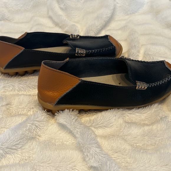 VenusCelia Women's Comfort Walking on Clouds Flat Loafer - Picture 3 of 4